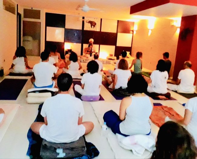 Kundalini Yoga con Kartar